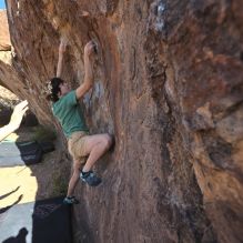 Blue Lizard Climbing and Yoga Hueco Tanks guiding on November 26, 2025, with Alana & Cole, Ali, Lily & Jeremy, Ryan, and Santiago Blue Lizard Climbing and Yoga Hueco Tanks guiding on November 26, 2025, with Alana & Cole, Ali, Lily & Jeremy, Ryan, and Santiago