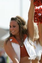 Texas Pom. The University of Texas football team defeated the Arkansas Razorbacks with a score of 52-10 in Austin, TX on Saturday, September 27, 2008. Texas Pom. The University of Texas football team defeated the Arkansas Razorbacks with a score of 52-10 in Austin, TX on Saturday, September 27, 2008.