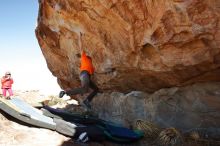 Bouldering in Hueco Tanks on 01/08/2020 with Blue Lizard Climbing and Yoga

Filename: SRM_20200108_1304060.jpg
Aperture: f/7.1
Shutter Speed: 1/500
Body: Canon EOS-1D Mark II
Lens: Canon EF 16-35mm f/2.8 L