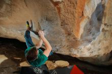 Bouldering in Hueco Tanks on 01/29/2020 with Blue Lizard Climbing and Yoga

Filename: SRM_20200129_1648310.jpg
Aperture: f/8.0
Shutter Speed: 1/250
Body: Canon EOS-1D Mark II
Lens: Canon EF 16-35mm f/2.8 L