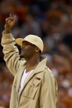 Aaron Ross of the New York Giants. The University of Texas (UT) Longhorns defeated the University of Kansas Jayhawks 72-69 in Austin, Texas on Monday, February 11, 2008.
Filename: SRM_20080211_2020205.jpg
Aperture: f/2.8
Shutter Speed: 1/640
Body: Canon EOS 20D
Lens: Canon EF 300mm f/2.8 L IS