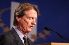 UT President William Powers Jr. speaks at the opening plenary session of the CGIU meeting. Day one of the 2nd Annual Clinton Global Initiative University (CGIU) meeting was held at The University of Texas at Austin, Friday, February 13, 2009.
Filename: SRM_20090213_16305736.jpg
Aperture: f/2.8
Shutter Speed: 1/200
Body: Canon EOS 20D
Lens: Canon EF 300mm f/2.8 L IS