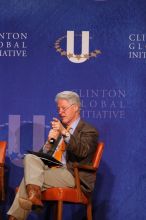 Former President Bill Clinton moderated the discussion between Natalie Portman, Mambidzeni Madzivire, BME graduate student at Mayo Graduate School, Blake Mycoskie, founder of TOMS shoes, and Paul Bell, president of Dell Global Public, during the first plenary session at the CGIU meeting. Day one of the 2nd Annual Clinton Global Initiative University (CGIU) meeting was held at The University of Texas at Austin, Friday, February 13, 2009.
Filename: SRM_20090213_17433469.jpg
Aperture: f/4.0
Shutter Speed: 1/250
Body: Canon EOS 20D
Lens: Canon EF 300mm f/2.8 L IS