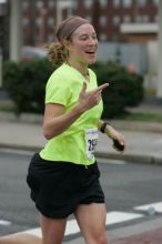 Janet Aardema running the Richmond SunTrust Marathon and McDonald's Half Marathon, on Saturday, November 14, 2009.

Filename: SRM_20091114_11483863.JPG
Aperture: f/4.0
Shutter Speed: 1/1000
Body: Canon EOS-1D Mark II
Lens: Canon EF 80-200mm f/2.8 L