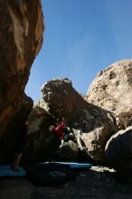 Bouldering during the Hueco Tanks Awesome Fest 14.2.

Filename: srm_20140223_11275677.jpg
Aperture: f/5.6
Shutter Speed: 1/800
Body: Canon EOS-1D Mark II
Lens: Canon EF 16-35mm f/2.8 L