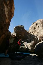 Bouldering during the Hueco Tanks Awesome Fest 14.2.

Filename: srm_20140223_11275678.jpg
Aperture: f/5.6
Shutter Speed: 1/800
Body: Canon EOS-1D Mark II
Lens: Canon EF 16-35mm f/2.8 L