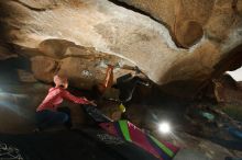 Bouldering in Hueco Tanks on 12/08/2018 with Blue Lizard Climbing and Yoga

Filename: SRM_20181208_1313380.jpg
Aperture: f/8.0
Shutter Speed: 1/200
Body: Canon EOS-1D Mark II
Lens: Canon EF 16-35mm f/2.8 L