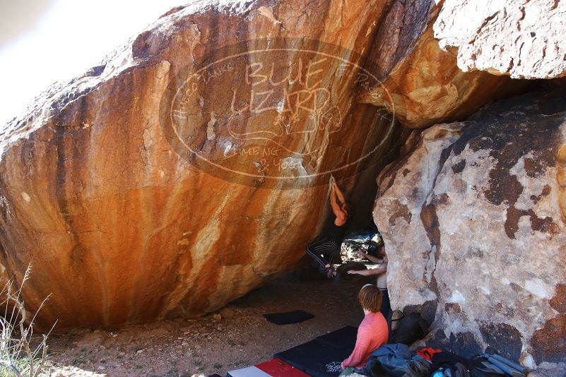 Bouldering in Hueco Tanks on 10/26/2019 with Blue Lizard Climbing and Yoga

Filename: SRM_20191026_1635300.jpg
Aperture: f/5.6
Shutter Speed: 1/250
Body: Canon EOS-1D Mark II
Lens: Canon EF 16-35mm f/2.8 L