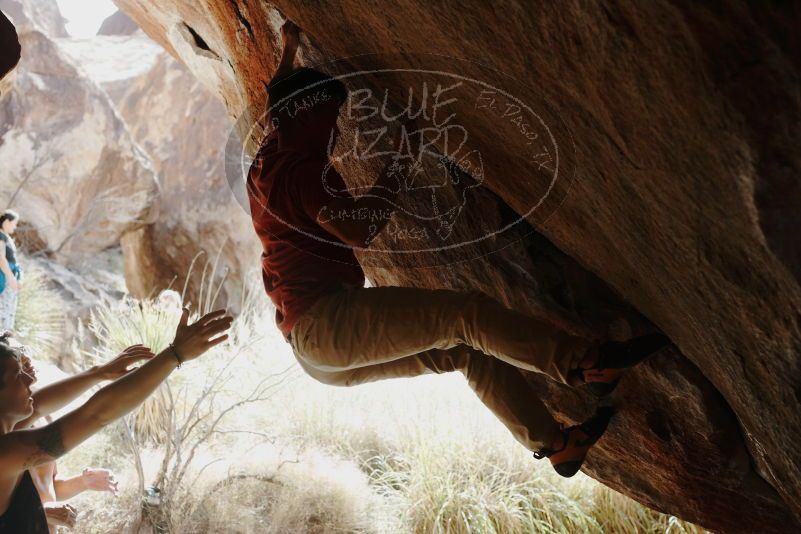 Bouldering in Hueco Tanks on 11/09/2019 with Blue Lizard Climbing and Yoga

Filename: SRM_20191109_1247480.jpg
Aperture: f/4.0
Shutter Speed: 1/250
Body: Canon EOS-1D Mark II
Lens: Canon EF 50mm f/1.8 II