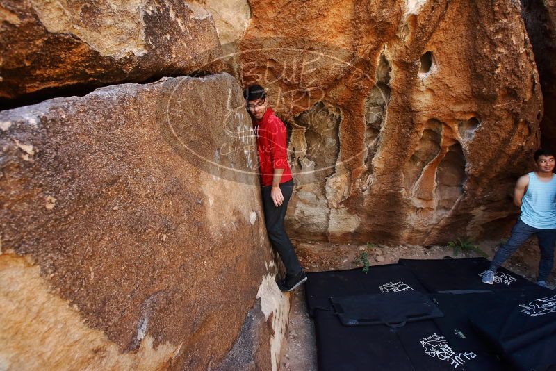 Bouldering in Hueco Tanks on 11/10/2019 with Blue Lizard Climbing and Yoga

Filename: SRM_20191110_1238470.jpg
Aperture: f/5.6
Shutter Speed: 1/250
Body: Canon EOS-1D Mark II
Lens: Canon EF 16-35mm f/2.8 L