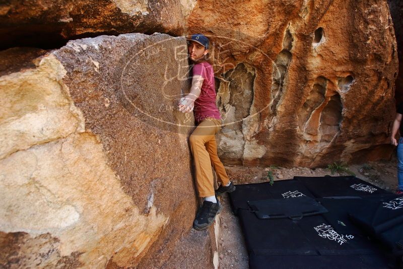 Bouldering in Hueco Tanks on 11/10/2019 with Blue Lizard Climbing and Yoga

Filename: SRM_20191110_1239490.jpg
Aperture: f/5.6
Shutter Speed: 1/250
Body: Canon EOS-1D Mark II
Lens: Canon EF 16-35mm f/2.8 L