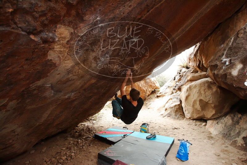 Bouldering in Hueco Tanks on 11/25/2019 with Blue Lizard Climbing and Yoga

Filename: SRM_20191125_1250360.jpg
Aperture: f/5.0
Shutter Speed: 1/250
Body: Canon EOS-1D Mark II
Lens: Canon EF 16-35mm f/2.8 L