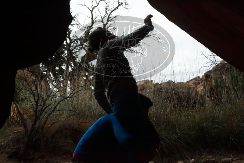 Bouldering in Hueco Tanks on 11/27/2019 with Blue Lizard Climbing and Yoga

Filename: SRM_20191127_1109050.jpg
Aperture: f/20.0
Shutter Speed: 1/320
Body: Canon EOS-1D Mark II
Lens: Canon EF 50mm f/1.8 II