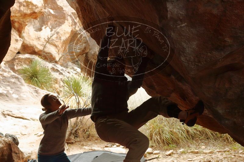 Bouldering in Hueco Tanks on 11/27/2019 with Blue Lizard Climbing and Yoga

Filename: SRM_20191127_1116471.jpg
Aperture: f/5.6
Shutter Speed: 1/320
Body: Canon EOS-1D Mark II
Lens: Canon EF 50mm f/1.8 II