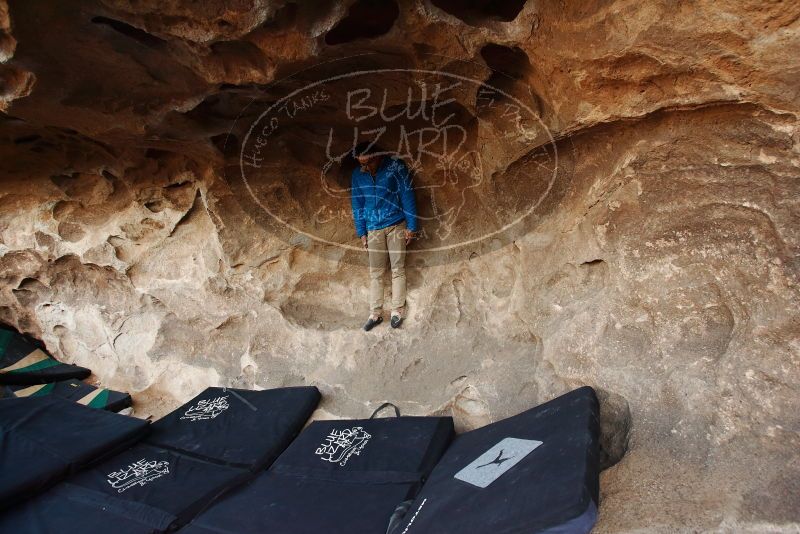 Bouldering in Hueco Tanks on 11/29/2019 with Blue Lizard Climbing and Yoga

Filename: SRM_20191129_1659590.jpg
Aperture: f/4.5
Shutter Speed: 1/250
Body: Canon EOS-1D Mark II
Lens: Canon EF 16-35mm f/2.8 L