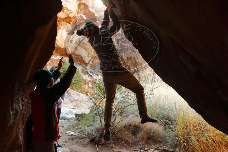 Bouldering in Hueco Tanks on 11/30/2019 with Blue Lizard Climbing and Yoga

Filename: SRM_20191130_1126211.jpg
Aperture: f/5.0
Shutter Speed: 1/250
Body: Canon EOS-1D Mark II
Lens: Canon EF 50mm f/1.8 II