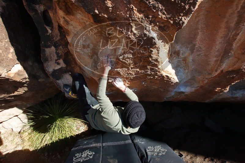 Bouldering in Hueco Tanks on 11/30/2019 with Blue Lizard Climbing and Yoga

Filename: SRM_20191130_1339430.jpg
Aperture: f/11.0
Shutter Speed: 1/250
Body: Canon EOS-1D Mark II
Lens: Canon EF 16-35mm f/2.8 L