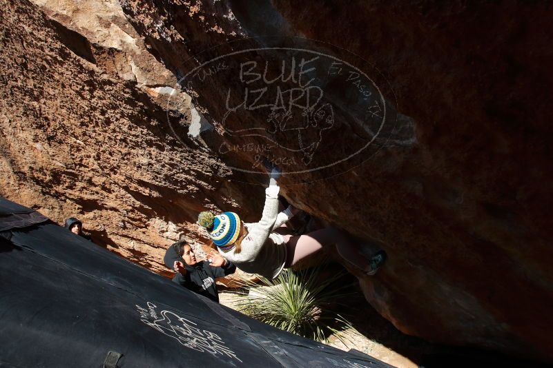 Bouldering in Hueco Tanks on 11/30/2019 with Blue Lizard Climbing and Yoga

Filename: SRM_20191130_1400540.jpg
Aperture: f/8.0
Shutter Speed: 1/320
Body: Canon EOS-1D Mark II
Lens: Canon EF 16-35mm f/2.8 L