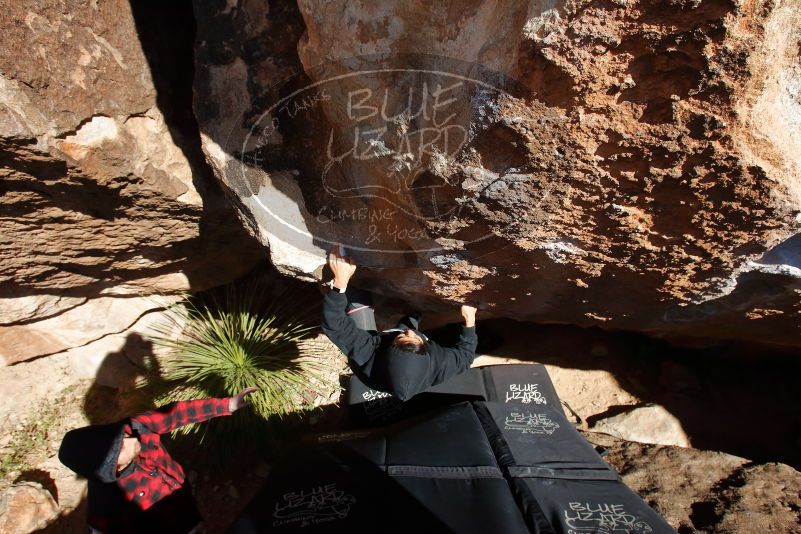 Bouldering in Hueco Tanks on 11/30/2019 with Blue Lizard Climbing and Yoga

Filename: SRM_20191130_1413310.jpg
Aperture: f/8.0
Shutter Speed: 1/320
Body: Canon EOS-1D Mark II
Lens: Canon EF 16-35mm f/2.8 L