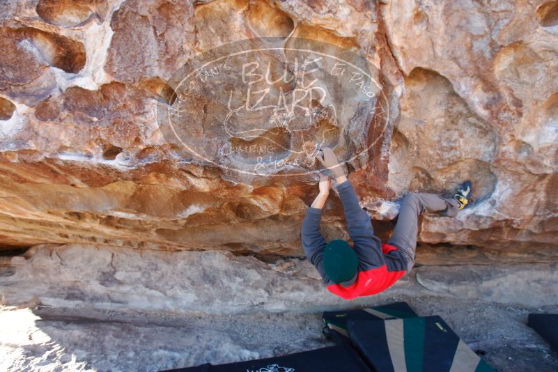 Bouldering in Hueco Tanks on 11/30/2019 with Blue Lizard Climbing and Yoga

Filename: SRM_20191130_1549000.jpg
Aperture: f/4.5
Shutter Speed: 1/250
Body: Canon EOS-1D Mark II
Lens: Canon EF 16-35mm f/2.8 L