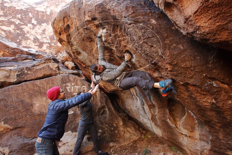 Bouldering in Hueco Tanks on 12/06/2019 with Blue Lizard Climbing and Yoga

Filename: SRM_20191206_1041260.jpg
Aperture: f/4.5
Shutter Speed: 1/200
Body: Canon EOS-1D Mark II
Lens: Canon EF 16-35mm f/2.8 L