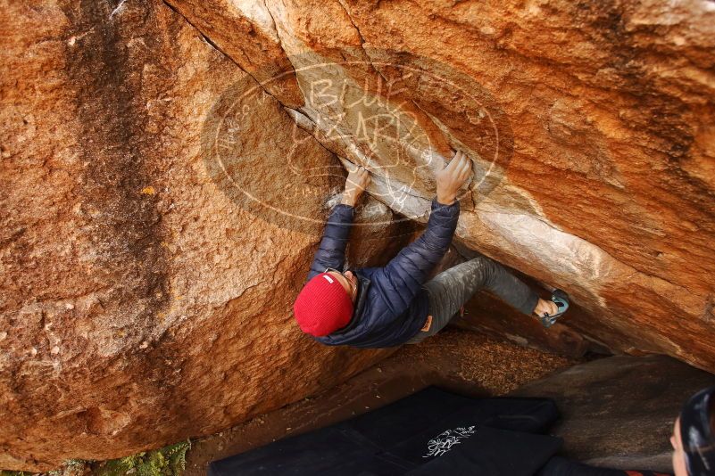 Bouldering in Hueco Tanks on 12/06/2019 with Blue Lizard Climbing and Yoga

Filename: SRM_20191206_1146390.jpg
Aperture: f/4.5
Shutter Speed: 1/250
Body: Canon EOS-1D Mark II
Lens: Canon EF 16-35mm f/2.8 L