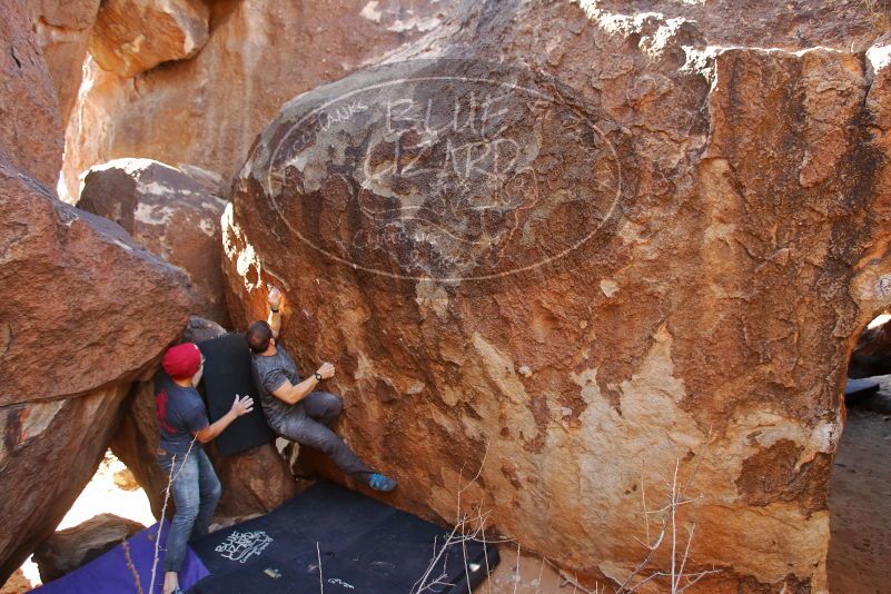 Bouldering in Hueco Tanks on 12/06/2019 with Blue Lizard Climbing and Yoga

Filename: SRM_20191206_1351270.jpg
Aperture: f/4.0
Shutter Speed: 1/250
Body: Canon EOS-1D Mark II
Lens: Canon EF 16-35mm f/2.8 L