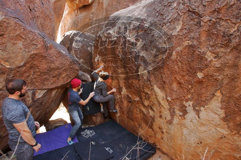 Bouldering in Hueco Tanks on 12/06/2019 with Blue Lizard Climbing and Yoga

Filename: SRM_20191206_1404000.jpg
Aperture: f/4.0
Shutter Speed: 1/250
Body: Canon EOS-1D Mark II
Lens: Canon EF 16-35mm f/2.8 L