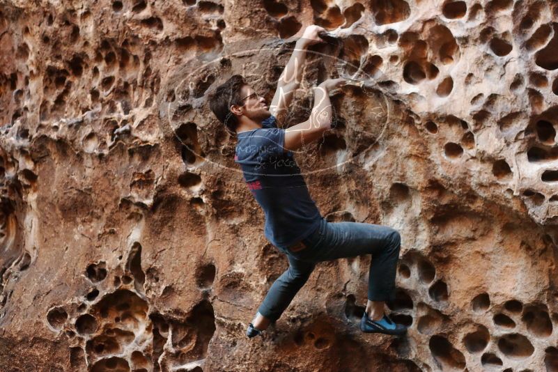 Bouldering in Hueco Tanks on 12/06/2019 with Blue Lizard Climbing and Yoga

Filename: SRM_20191206_1524011.jpg
Aperture: f/2.8
Shutter Speed: 1/250
Body: Canon EOS-1D Mark II
Lens: Canon EF 50mm f/1.8 II