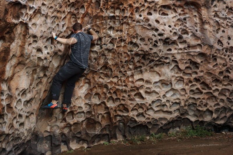 Bouldering in Hueco Tanks on 12/06/2019 with Blue Lizard Climbing and Yoga

Filename: SRM_20191206_1532260.jpg
Aperture: f/4.0
Shutter Speed: 1/160
Body: Canon EOS-1D Mark II
Lens: Canon EF 50mm f/1.8 II