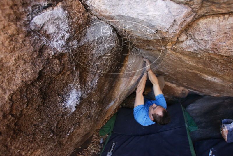 Bouldering in Hueco Tanks on 12/14/2019 with Blue Lizard Climbing and Yoga

Filename: SRM_20191214_1537340.jpg
Aperture: f/4.0
Shutter Speed: 1/250
Body: Canon EOS-1D Mark II
Lens: Canon EF 16-35mm f/2.8 L