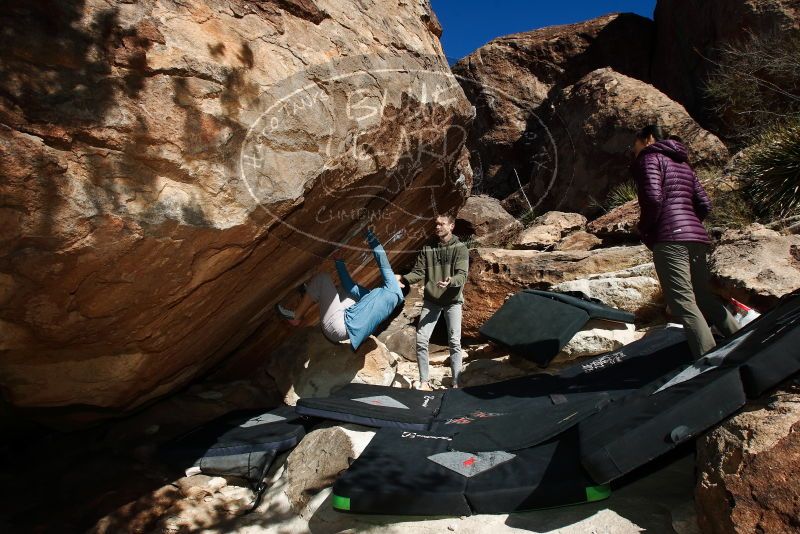 Bouldering in Hueco Tanks on 12/16/2019 with Blue Lizard Climbing and Yoga

Filename: SRM_20191216_1326570.jpg
Aperture: f/9.0
Shutter Speed: 1/250
Body: Canon EOS-1D Mark II
Lens: Canon EF 16-35mm f/2.8 L