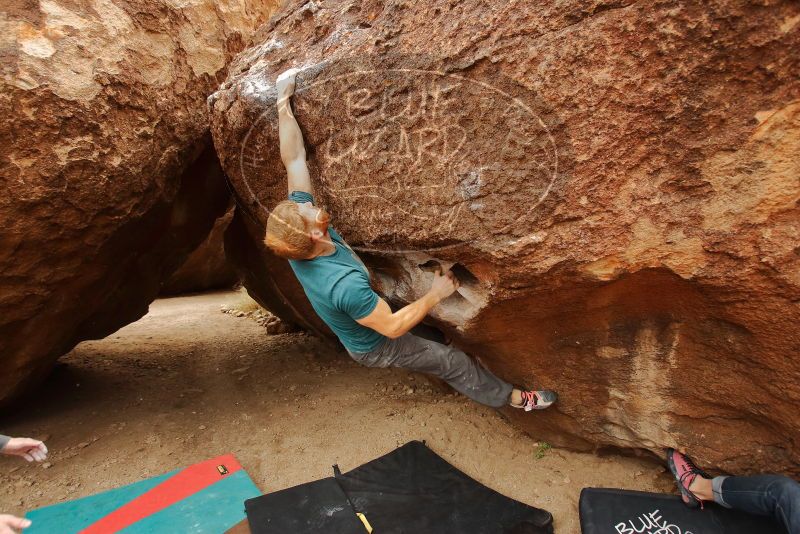 Bouldering in Hueco Tanks on 12/24/2019 with Blue Lizard Climbing and Yoga

Filename: SRM_20191224_1127090.jpg
Aperture: f/3.5
Shutter Speed: 1/250
Body: Canon EOS-1D Mark II
Lens: Canon EF 16-35mm f/2.8 L