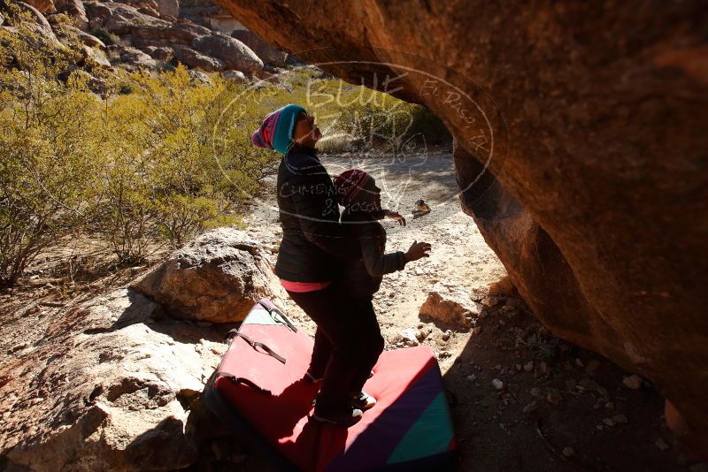 Bouldering in Hueco Tanks on 12/31/2019 with Blue Lizard Climbing and Yoga

Filename: SRM_20191231_1103390.jpg
Aperture: f/5.6
Shutter Speed: 1/320
Body: Canon EOS-1D Mark II
Lens: Canon EF 16-35mm f/2.8 L