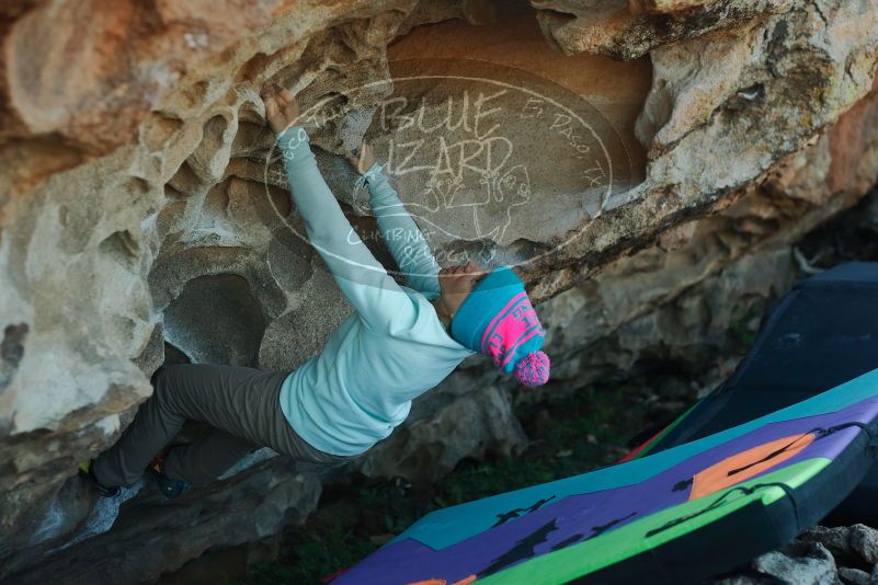 Bouldering in Hueco Tanks on 01/01/2020 with Blue Lizard Climbing and Yoga

Filename: SRM_20200101_1628530.jpg
Aperture: f/2.8
Shutter Speed: 1/320
Body: Canon EOS-1D Mark II
Lens: Canon EF 50mm f/1.8 II