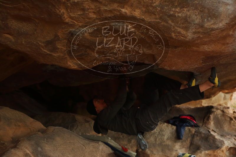 Bouldering in Hueco Tanks on 01/02/2020 with Blue Lizard Climbing and Yoga

Filename: SRM_20200102_1136160.jpg
Aperture: f/3.2
Shutter Speed: 1/250
Body: Canon EOS-1D Mark II
Lens: Canon EF 50mm f/1.8 II