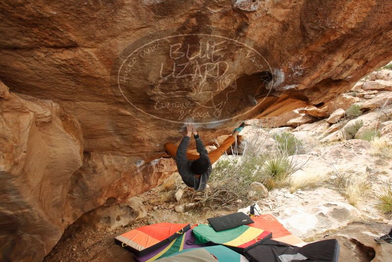 Bouldering in Hueco Tanks on 01/02/2020 with Blue Lizard Climbing and Yoga

Filename: SRM_20200102_1320330.jpg
Aperture: f/5.6
Shutter Speed: 1/250
Body: Canon EOS-1D Mark II
Lens: Canon EF 16-35mm f/2.8 L