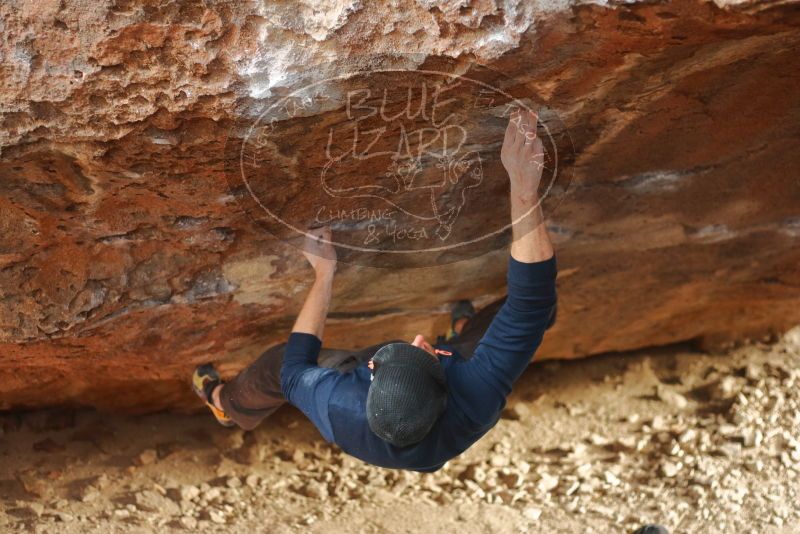 Bouldering in Hueco Tanks on 01/02/2020 with Blue Lizard Climbing and Yoga

Filename: SRM_20200102_1640271.jpg
Aperture: f/2.8
Shutter Speed: 1/250
Body: Canon EOS-1D Mark II
Lens: Canon EF 50mm f/1.8 II