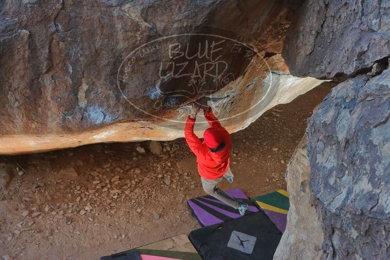 Bouldering in Hueco Tanks on 01/08/2020 with Blue Lizard Climbing and Yoga

Filename: SRM_20200108_1134440.jpg
Aperture: f/5.6
Shutter Speed: 1/250
Body: Canon EOS-1D Mark II
Lens: Canon EF 50mm f/1.8 II