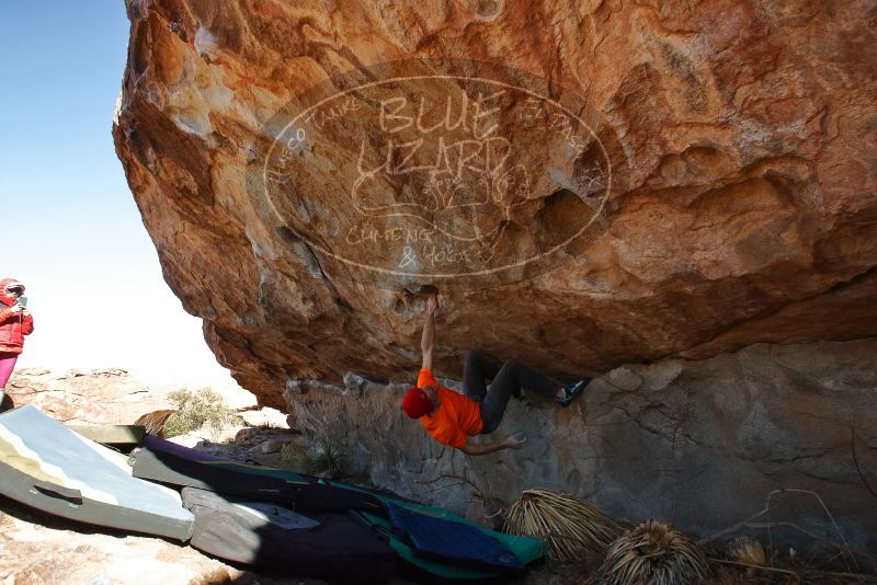 Bouldering in Hueco Tanks on 01/08/2020 with Blue Lizard Climbing and Yoga

Filename: SRM_20200108_1301390.jpg
Aperture: f/7.1
Shutter Speed: 1/500
Body: Canon EOS-1D Mark II
Lens: Canon EF 16-35mm f/2.8 L