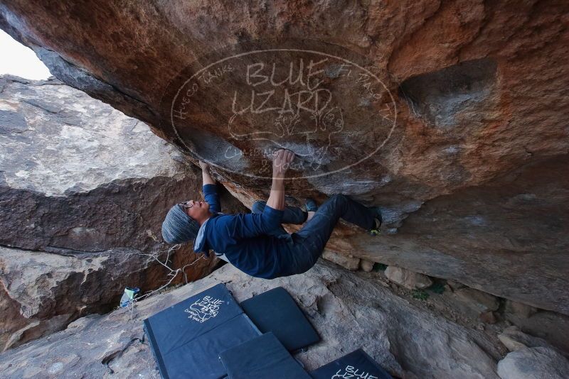 Bouldering in Hueco Tanks on 01/16/2020 with Blue Lizard Climbing and Yoga

Filename: SRM_20200116_1359030.jpg
Aperture: f/6.3
Shutter Speed: 1/320
Body: Canon EOS-1D Mark II
Lens: Canon EF 16-35mm f/2.8 L