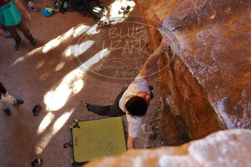 Bouldering in Hueco Tanks on 01/18/2020 with Blue Lizard Climbing and Yoga

Filename: SRM_20200118_1604174.jpg
Aperture: f/4.5
Shutter Speed: 1/250
Body: Canon EOS-1D Mark II
Lens: Canon EF 16-35mm f/2.8 L