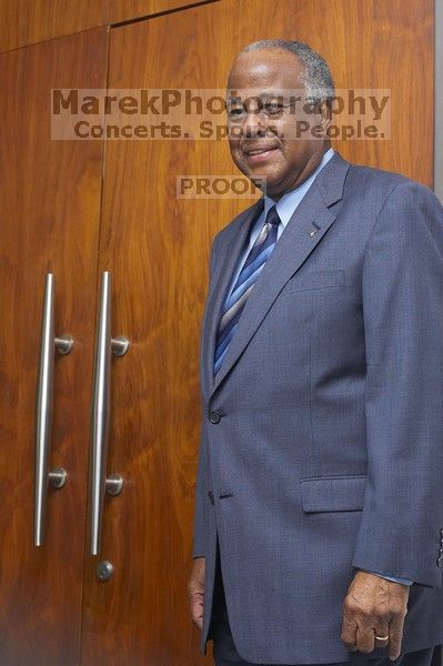 Portrait of UT Vice President James Hill.

Filename: SRM_20061211_0933549.jpg
Aperture: f/5.0
Shutter Speed: 1/200
Body: Canon EOS-1D Mark II
Lens: Canon EF 50mm f/1.8 II