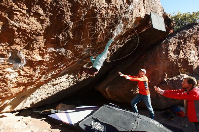 Bouldering in Hueco Tanks on 02/08/2020 with Blue Lizard Climbing and Yoga

Filename: SRM_20200208_1715150.jpg
Aperture: f/6.3
Shutter Speed: 1/250
Body: Canon EOS-1D Mark II
Lens: Canon EF 16-35mm f/2.8 L