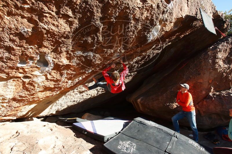 Bouldering in Hueco Tanks on 02/08/2020 with Blue Lizard Climbing and Yoga

Filename: SRM_20200208_1716040.jpg
Aperture: f/7.1
Shutter Speed: 1/250
Body: Canon EOS-1D Mark II
Lens: Canon EF 16-35mm f/2.8 L