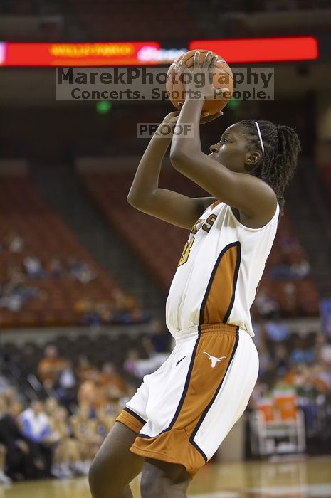 Forward Tiffany Jackson, #33.  The lady longhorns defeated the Oral Roberts University's (ORU) Golden Eagles 79-40 Saturday night.

Filename: SRM_20061125_1344064.jpg
Aperture: f/2.8
Shutter Speed: 1/400
Body: Canon EOS-1D Mark II
Lens: Canon EF 80-200mm f/2.8 L