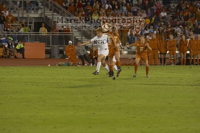 Carrie Schmit, #3.  The lady longhorns beat Texas A&M 1-0 in soccer Friday night.

Filename: SRM_20061027_1928483.jpg
Aperture: f/4.0
Shutter Speed: 1/400
Body: Canon EOS 20D
Lens: Canon EF 80-200mm f/2.8 L