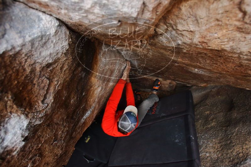 Bouldering in Hueco Tanks on 02/21/2020 with Blue Lizard Climbing and Yoga

Filename: SRM_20200221_1559220.jpg
Aperture: f/4.0
Shutter Speed: 1/250
Body: Canon EOS-1D Mark II
Lens: Canon EF 16-35mm f/2.8 L