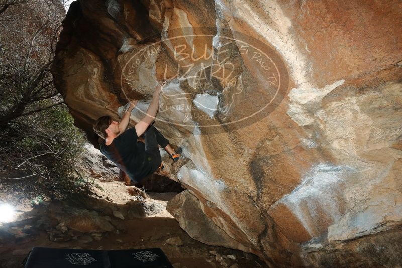 Bouldering in Hueco Tanks on 02/28/2020 with Blue Lizard Climbing and Yoga

Filename: SRM_20200228_1420500.jpg
Aperture: f/8.0
Shutter Speed: 1/250
Body: Canon EOS-1D Mark II
Lens: Canon EF 16-35mm f/2.8 L