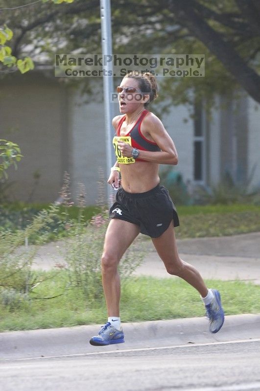 Beth ran the IBM 10K Classic Road Race.

Filename: SRM_20061001_0823043.jpg
Aperture: f/4.0
Shutter Speed: 1/320
Body: Canon EOS 20D
Lens: Canon EF 80-200mm f/2.8 L